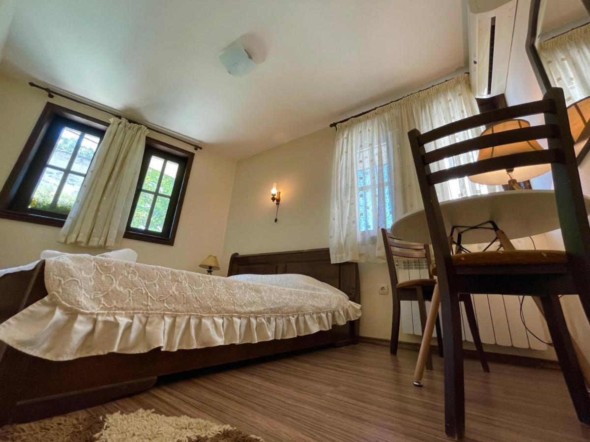 Slavova Krepost Hotel 3*